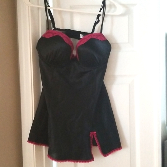 Ladies Lingerie - Picture 1 of 6